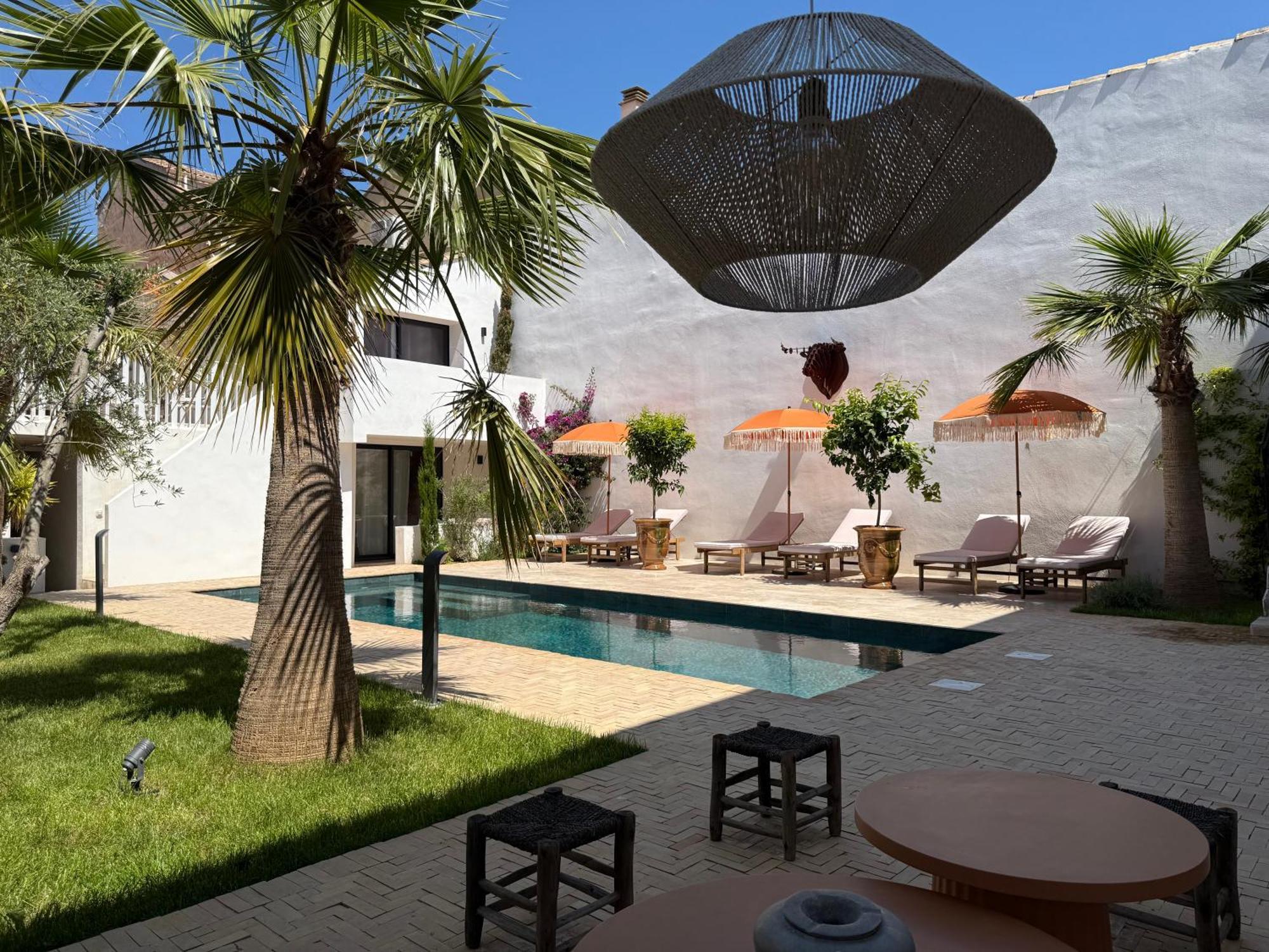 La Maison De Ville - Piscine - Spa Sete Exterior photo